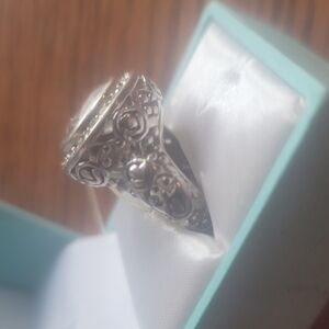 Elegant Silver Ring